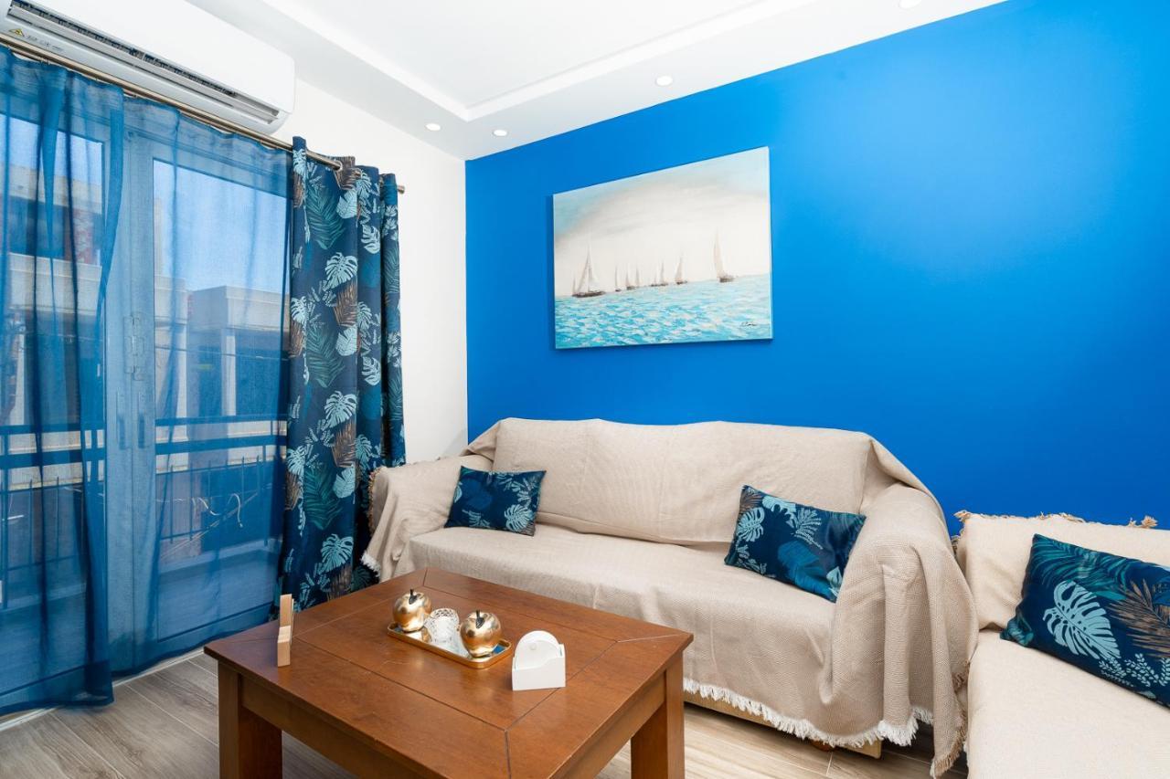 Artemis Bay Apartments Near Sea And Airport Ngoại thất bức ảnh