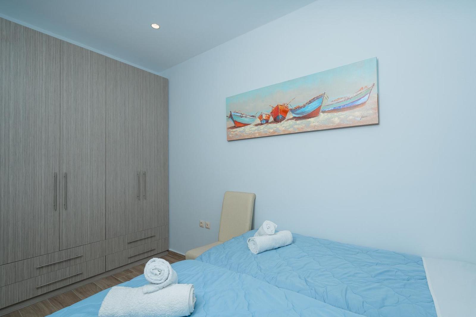 Artemis Bay Apartments Near Sea And Airport Ngoại thất bức ảnh