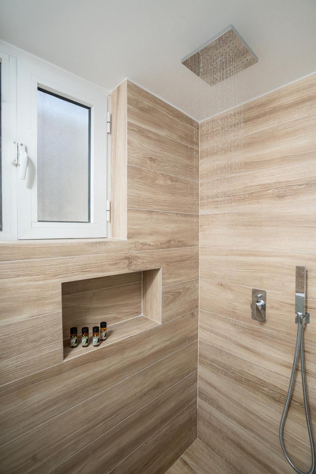 Artemis Bay Apartments Near Sea And Airport Ngoại thất bức ảnh
